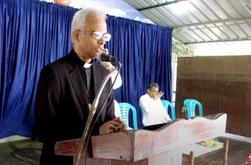 Fr. Tom Uzhunnalil