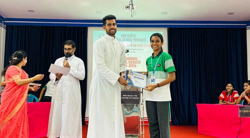 Annual-School-Debate-10