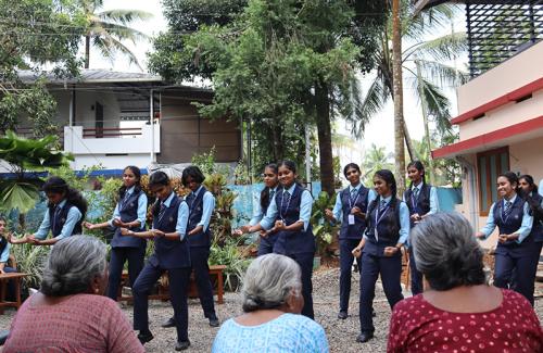 Visit to the old age home_2024 (2)